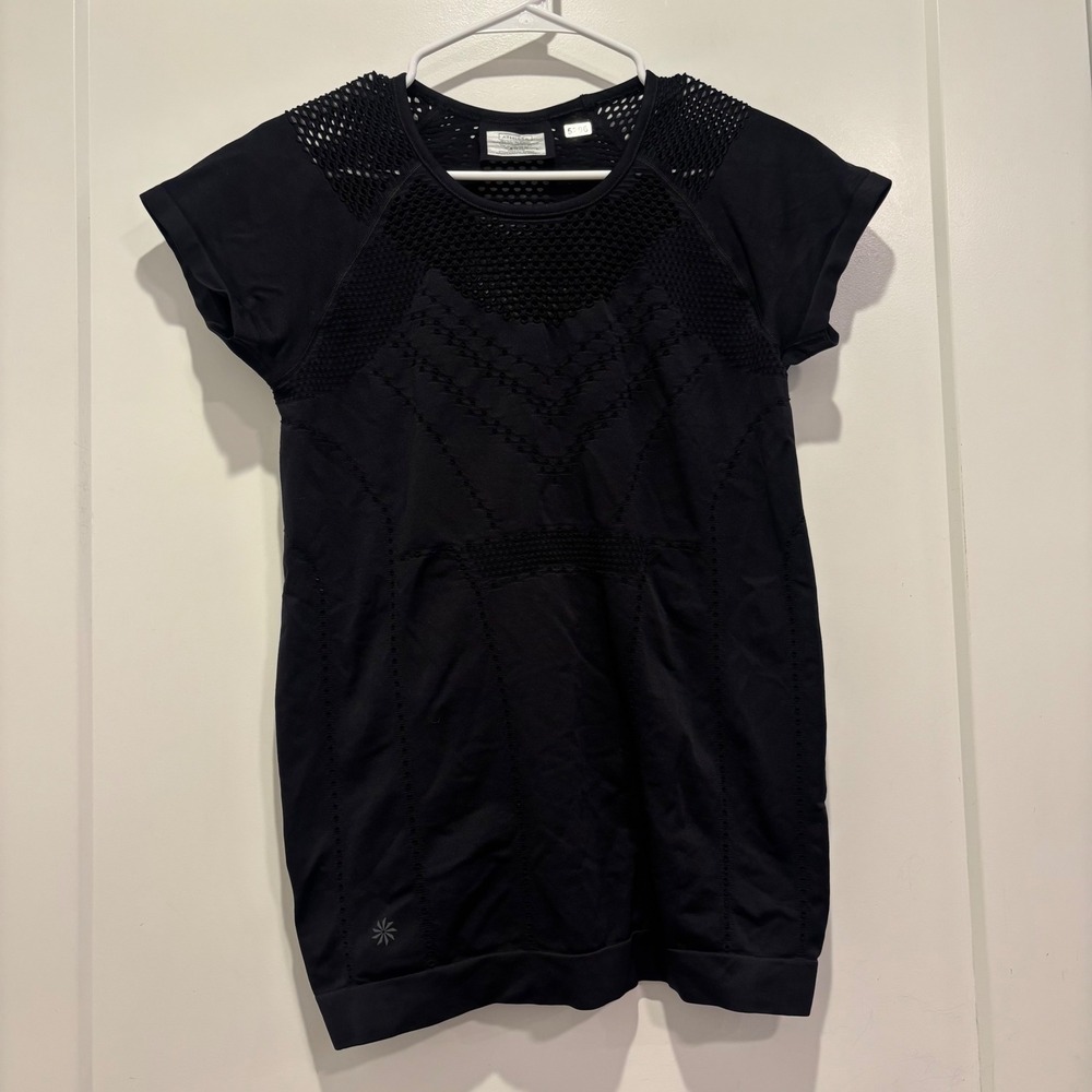 Athleta Momentum Seamless Short Sleeve Top Black Mesh Training Tee 777514 Size L